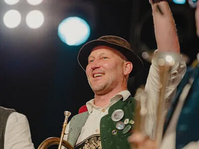 Jubiläumsfest 2025 Samstag - derPlotti | Matthäus Schröcker Bild 24